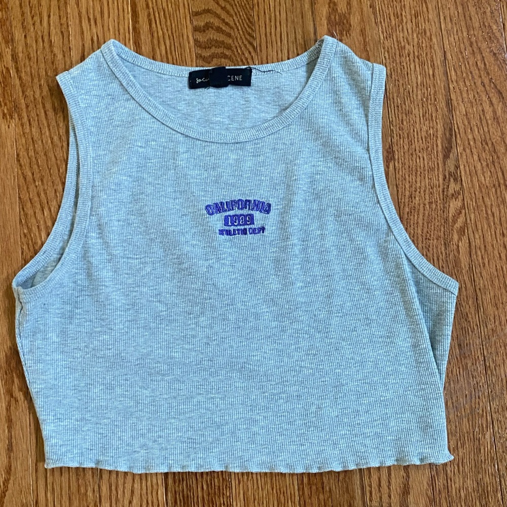 Gray cropped tank top